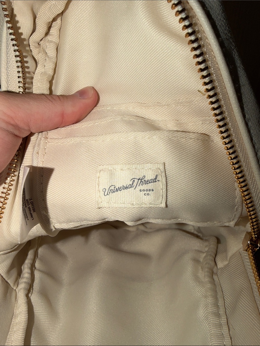Universal Thread Cream Crossbody - Picture 6 of 10